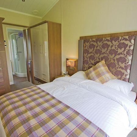The Springs Lakeside Holiday Park Fladbury Habitación foto
